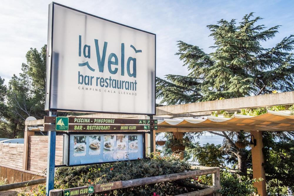 Camping Sunissim Cala Llevado 4* by Locatour Hotel Tossa de Mar Esterno foto